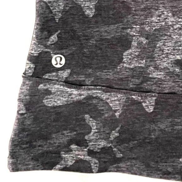 Lululemon On Repeat Rulu Hoodie
Incognito Camo HTR Black - Picture 8 of 8